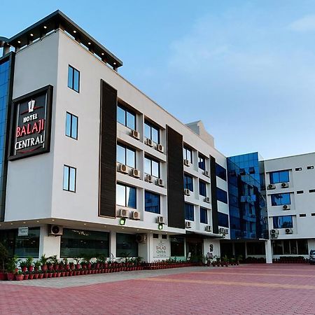Hotel Balaji Central Ratlam Bagian luar foto