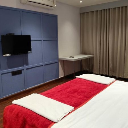 Hotel Balaji Central Ratlam Bagian luar foto
