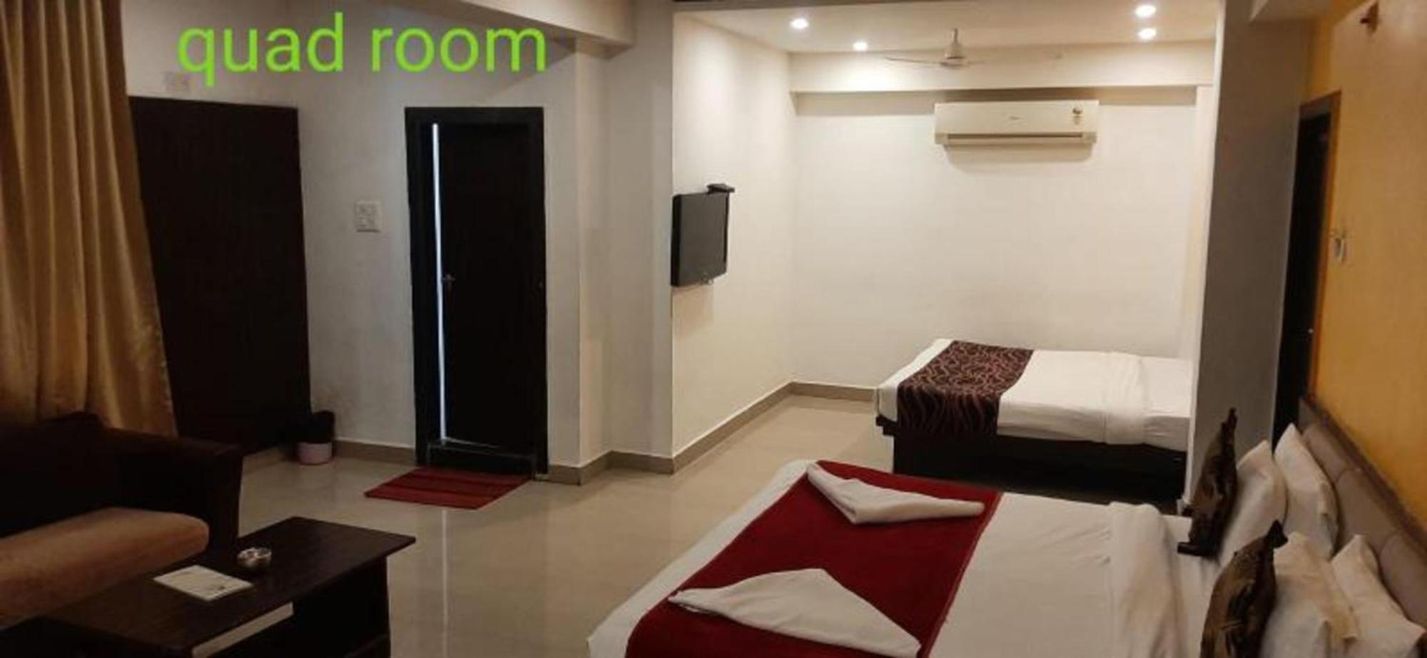 Hotel Balaji Central Ratlam Bagian luar foto
