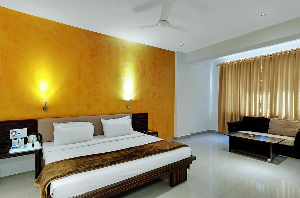 Hotel Balaji Central Ratlam Ruang foto
