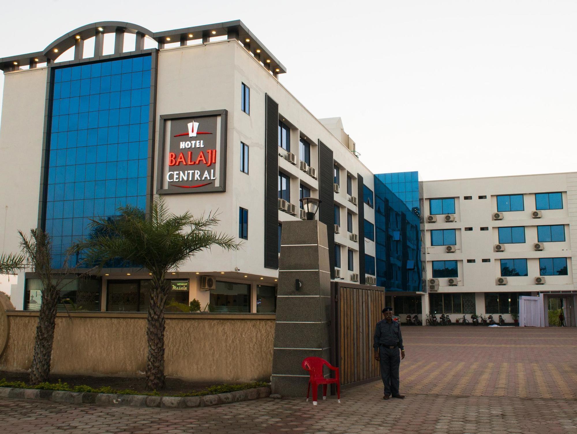 Hotel Balaji Central Ratlam Bagian luar foto